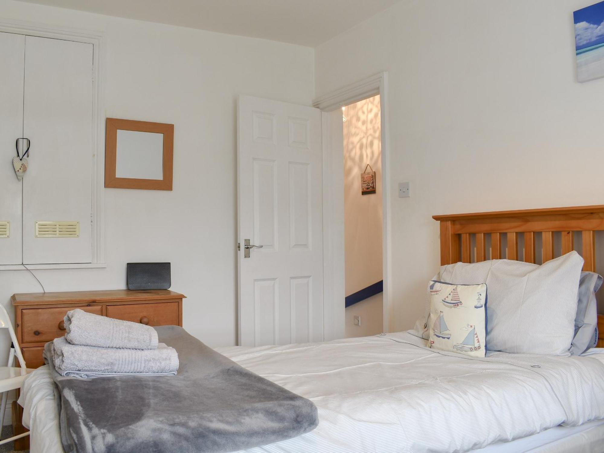 Windjammer Cottage Суонидж Экстерьер фото