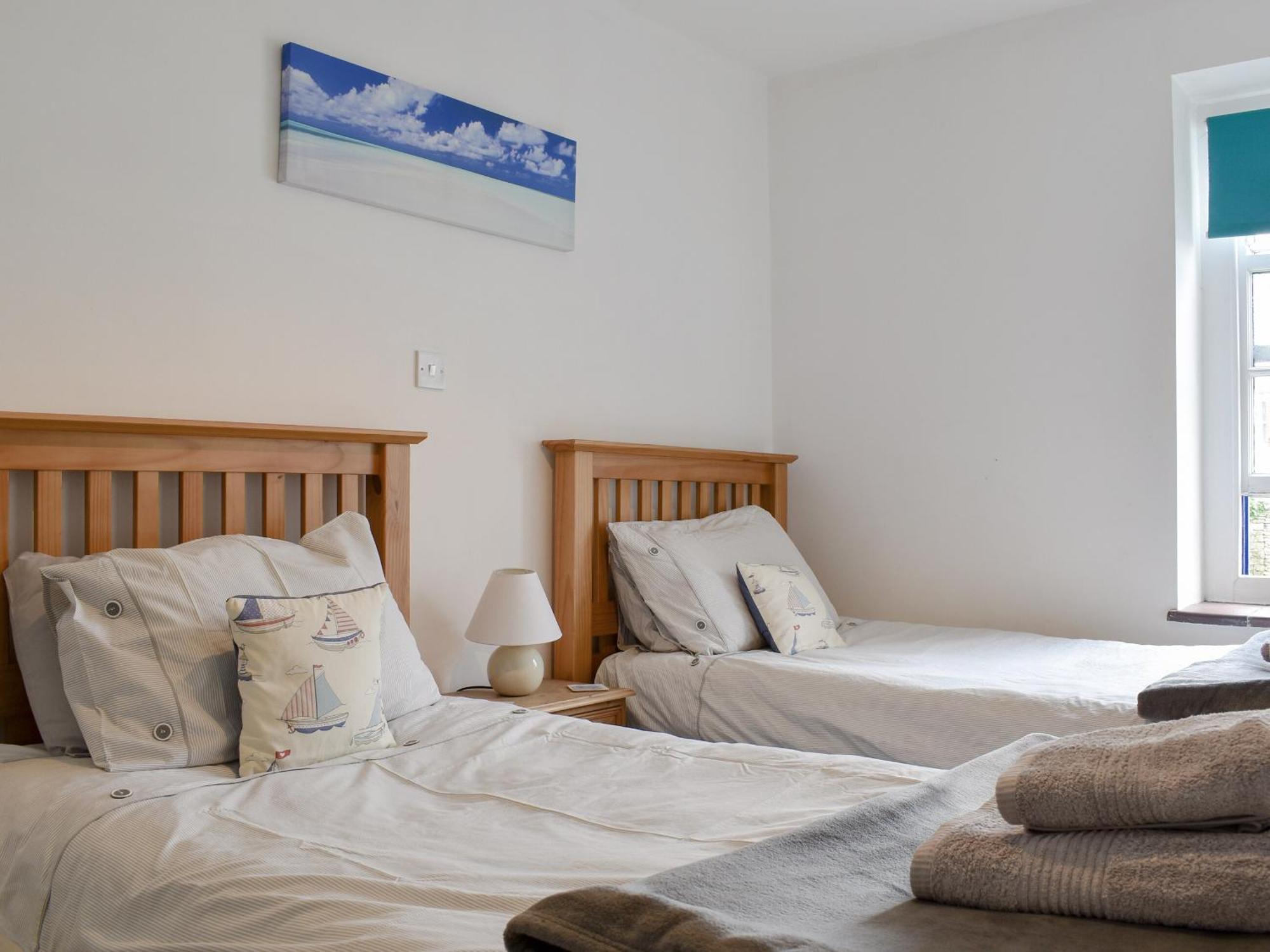 Windjammer Cottage Суонидж Экстерьер фото