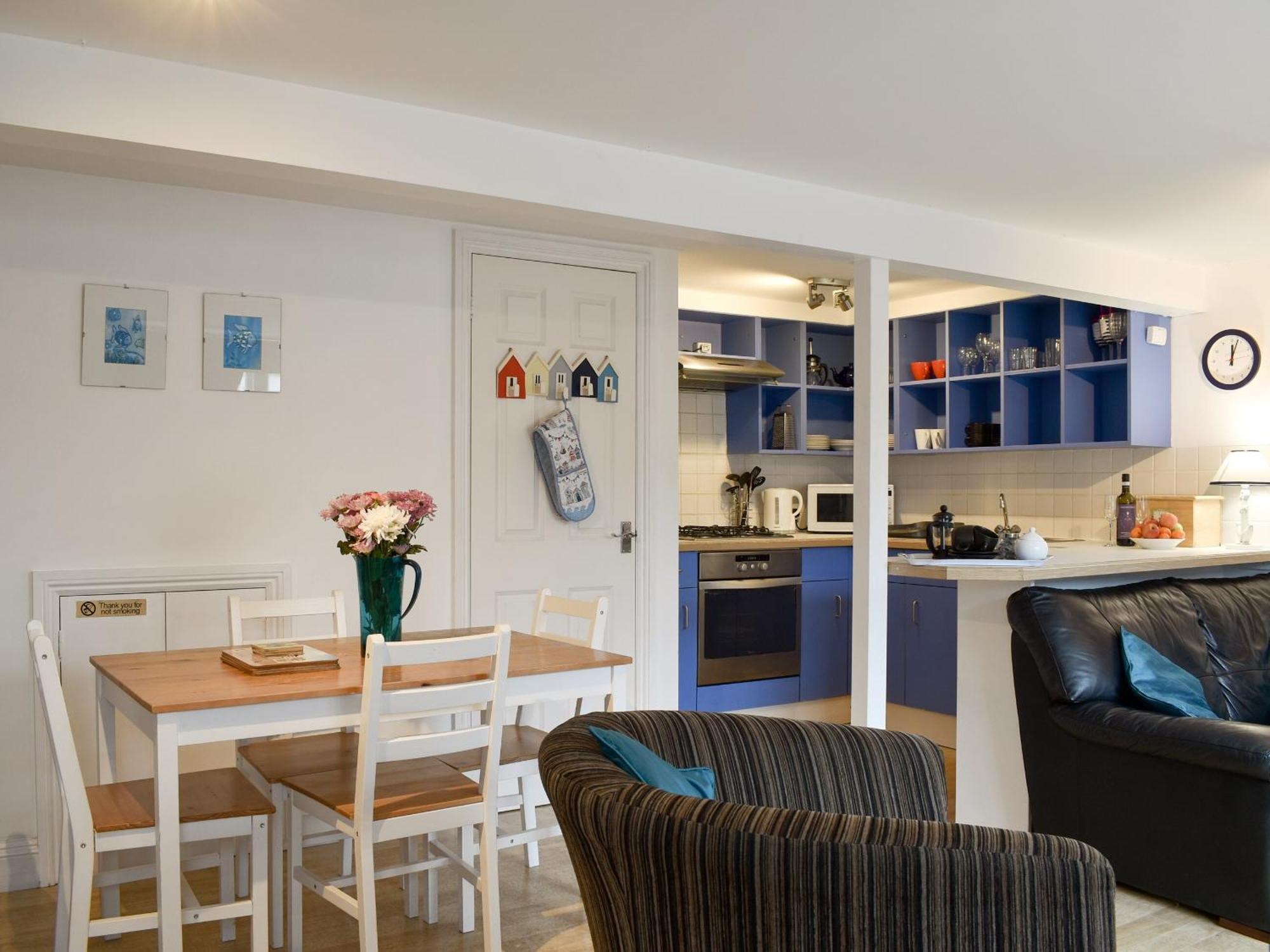 Windjammer Cottage Суонидж Экстерьер фото